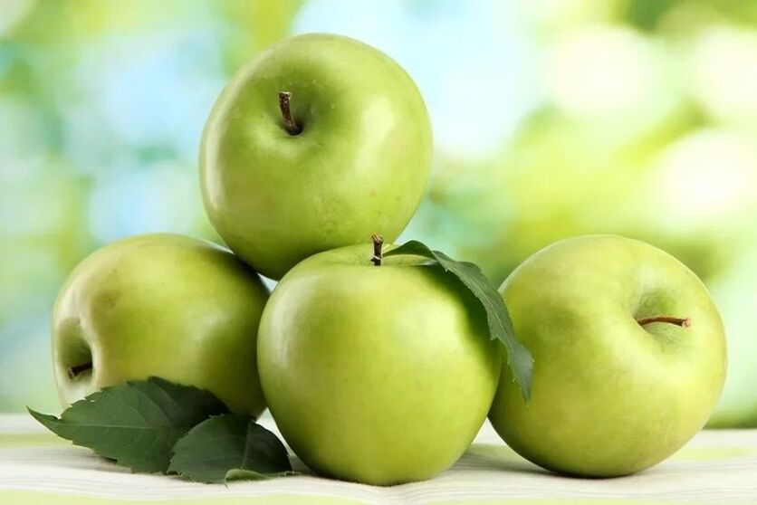 green apple on a low carb diet